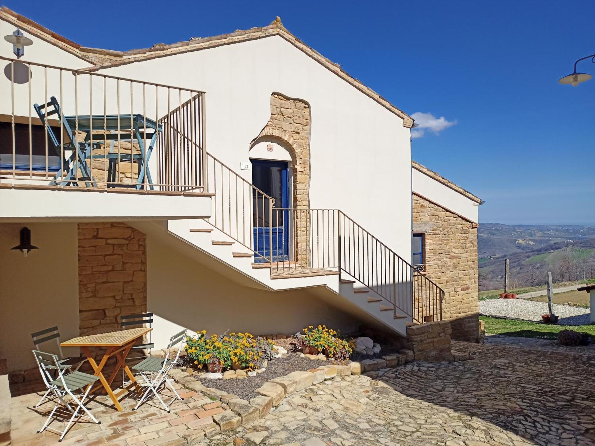 La Stradella Appartamenti Vacanze Castiglione Messer Raimondo Exterior photo